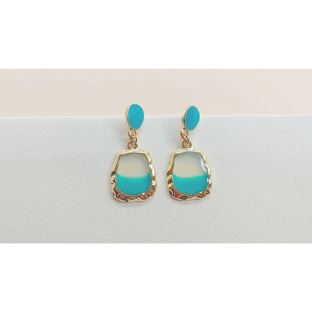 4127 NIP Blue Ocean Post Stud Earrings 1 1/2" Long Rare Find